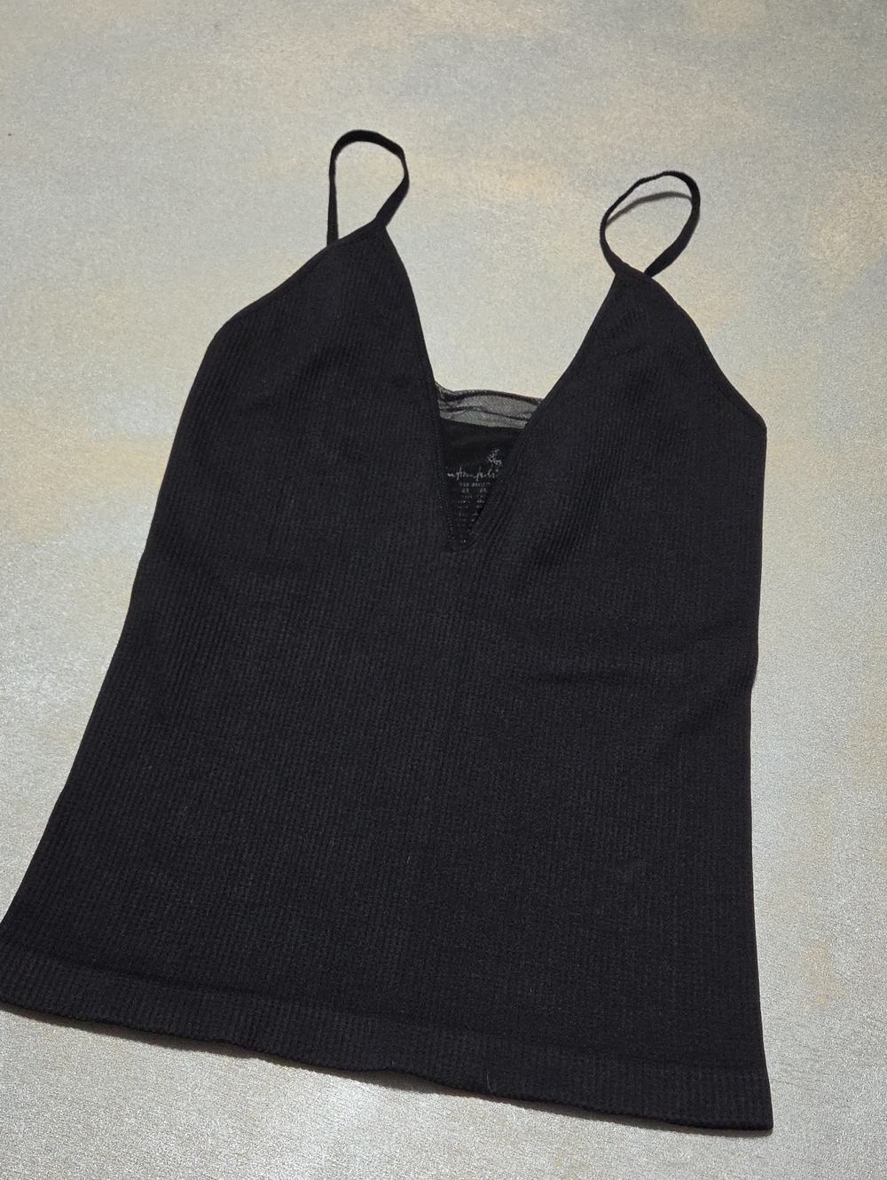 Ribbed Black V-Neck Cami with Thin Straps Ribbed Nwots Size m/l